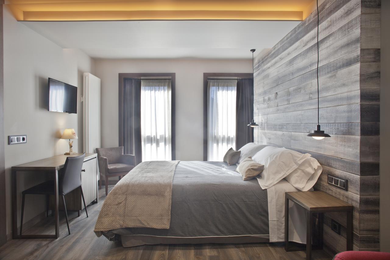 Hotel Boutique La Neu 贝纳斯克 外观 照片